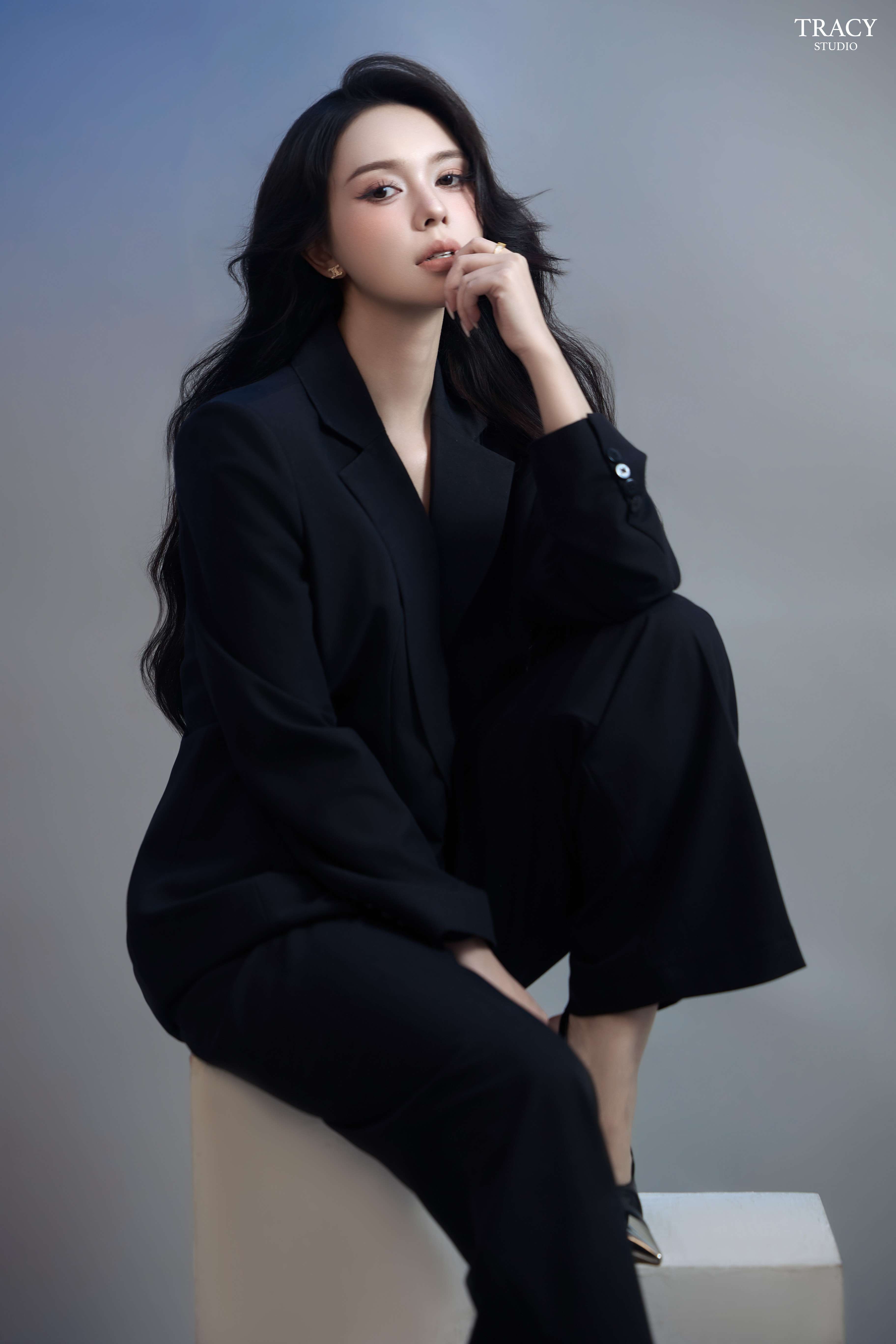 frontend/img/gallery/concept-cool-ngau-slay/tracy-studio-chup-dien-vien-Nhat-Ha (11).jpg